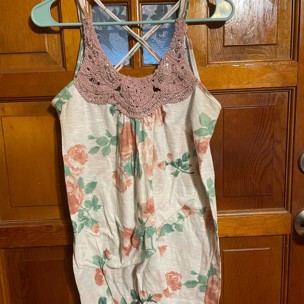 Vanity Pink and White Crochet tank